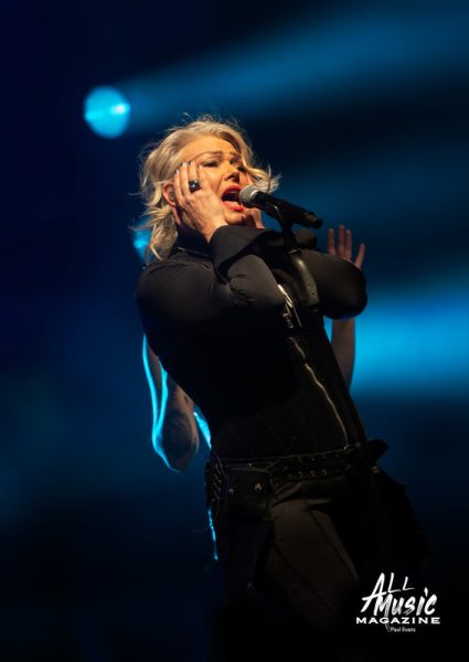 3-kim-wilde-academy-manchester-march-2025-2bx