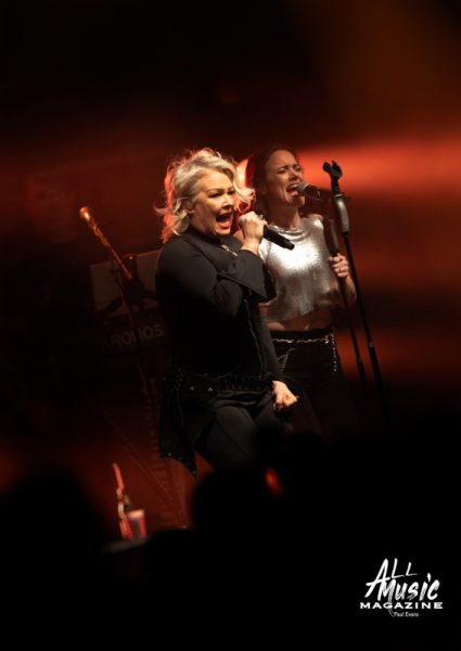 kim-wilde-academy-manchester-march-2025-okokokissdww