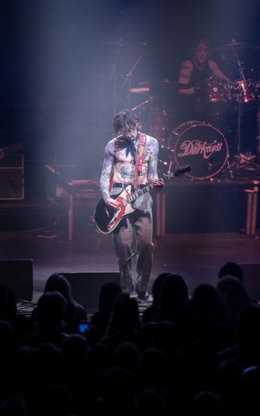 The-Darkness-11-MAR-25-30